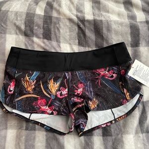 Lululemon speed short 2.5 inch.